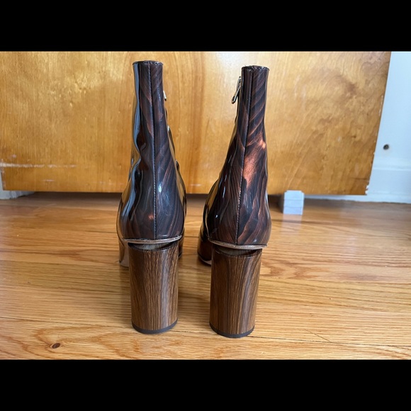 Acne Studios brown patent leather square toe block heel boots - Picture 7 of 9